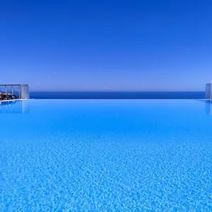 Le Coq -splendide Vue -magnifique Piscine -parking Apartment